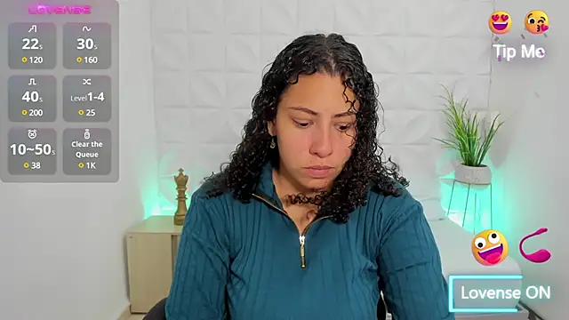 Snapshot of aixa_15 chatting on February 2025 12:08:01 PM aixa 15 online show from February 2025 12:08:01 PM