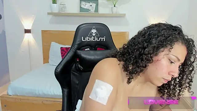 Snapshot of aixa_15 chatting on March 2025 03:16:02 PM aixa 15 online show from March 2025 03:16:02 PM