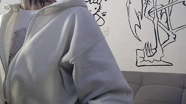 Snapshot of Andy_bapho chatting on April 2026 05:47:02 PM Andy bapho online show from April 2026 05:47:02 PM