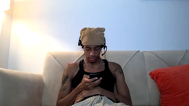 Skinnyblackman online show from November 2025 01:27:01 AM