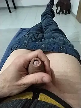 Meriozoro online show from April 2026 06:02:01 PM