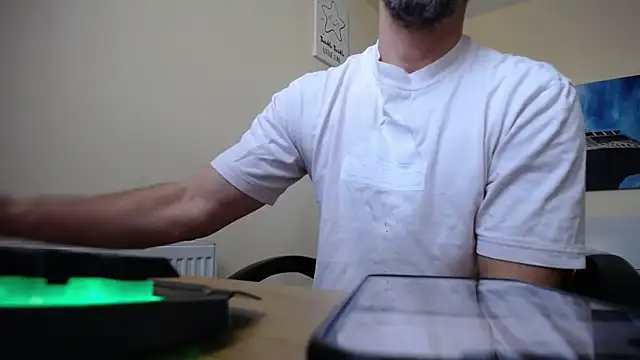 amydamarw online show from April 2026 05:41:01 AM