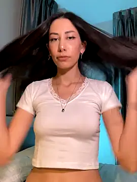 Sophiehii online show from October 2025 01:21:01 PM