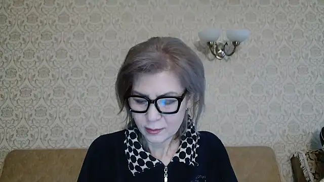 Elegant00Lady online show from December 2025 03:02:02 AM