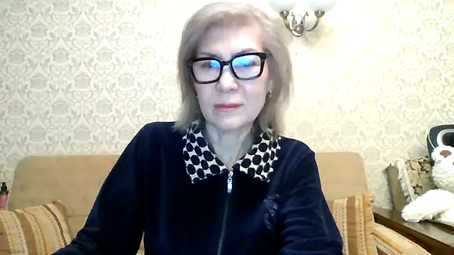 Elegant00Lady online show from January 2026 05:18:02 PM