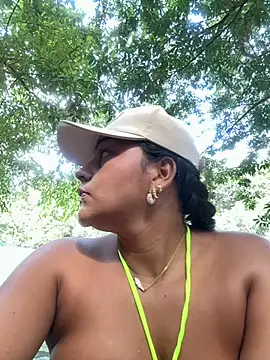 anaesca online show from November 2025 02:29:02 PM