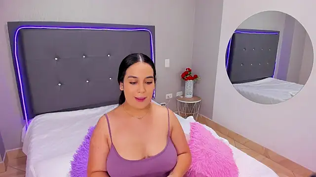 emma lye online show from January 2025 10:15:02 PM