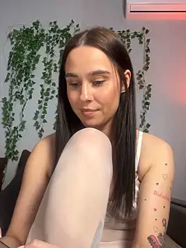 MiaNell online show from December 2025 11:23:02 PM