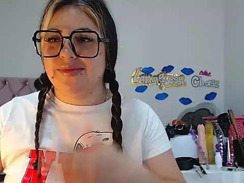 lanaqueen699 online show from February 2025 03:21:02 PM