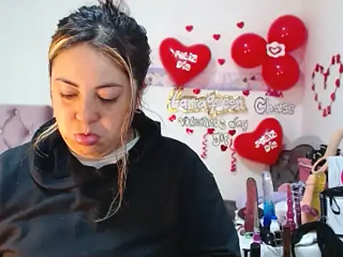 lanaqueen699 online show from February 2025 12:22:02 PM