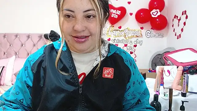 lanaqueen699 online show from February 2025 12:23:02 PM