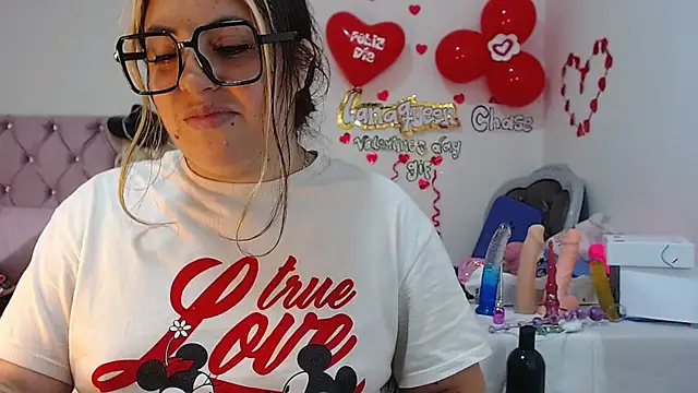 lanaqueen699 online show from February 2025 03:26:01 PM