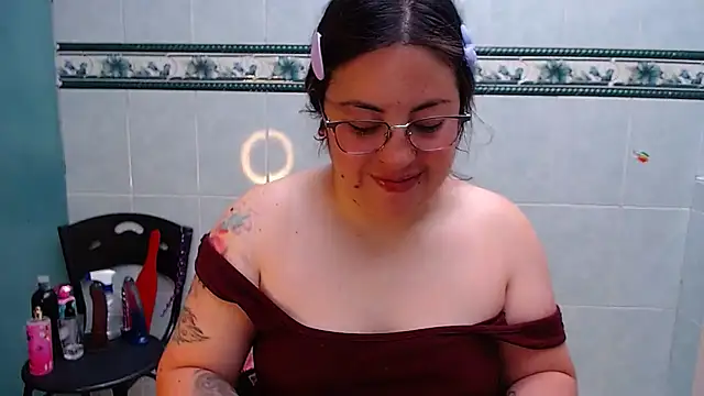 lanaqueen699 online show from November 2025 12:26:01 PM