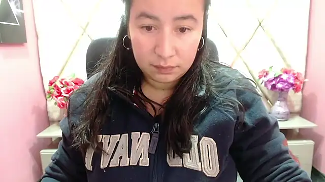 NaomyPrinces online show from December 2024 12:59:02 PM