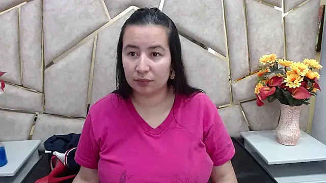 NaomyPrinces online show from January 2025 01:38:01 PM