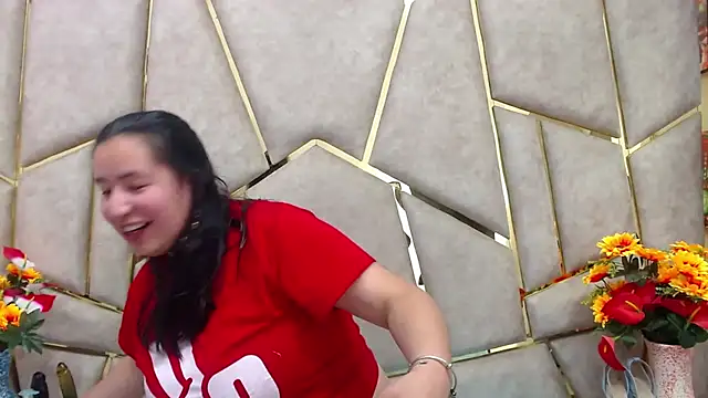 NaomyPrinces online show from February 2025 01:32:02 PM