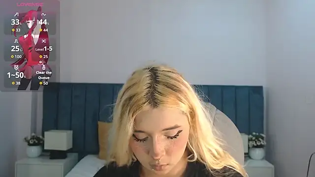 april bunnyy online show from November 2025 08:20:01 PM