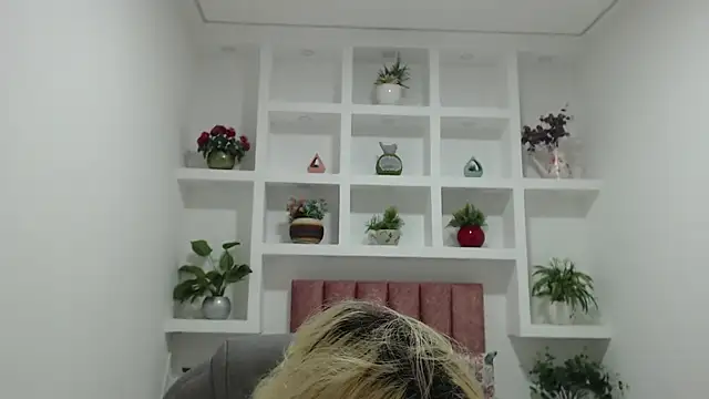 april bunnyy online show from February 2026 01:55:01 PM