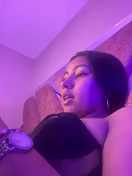 Larabrooks online show from September 2025 05:46:01 PM