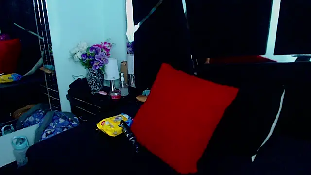 UnderBaby  online show from January 2025 08:33:02 PM