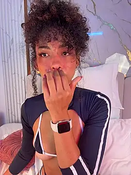 OSHUN  online show from December 2025 01:14:02 AM