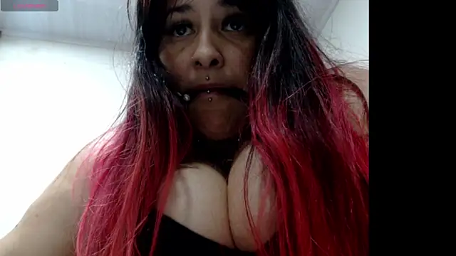 Snapshot of amydeepqueen chatting on January 2025 01:45:02 PM amydeepqueen online show from January 2025 01:45:02 PM