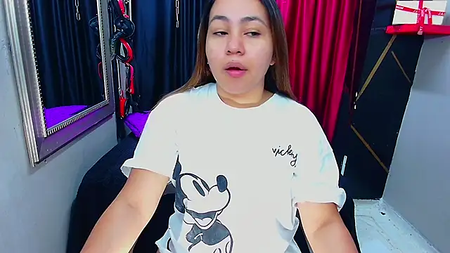 AmorMia online show from February 2025 01:33:02 PM