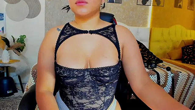 AmorMia online show from November 2025 07:57:02 PM