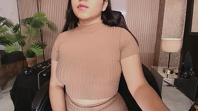 AmorMia online show from November 2025 07:40:02 PM