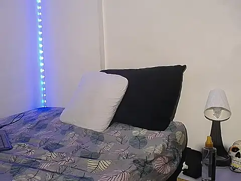 GerardSmitt online show from October 2025 04:01:02 AM