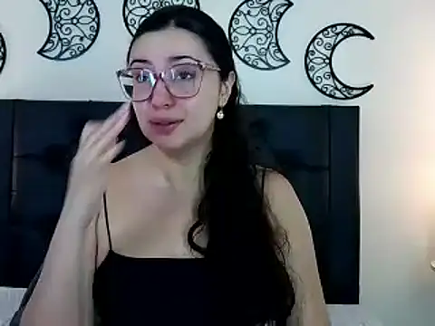 EvoletFMK online show from February 2026 01:27:02 PM