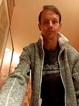 outdoorfun22 online show from April 2026 12:53:02 PM