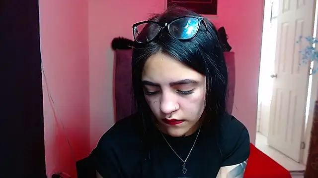 Violettasquirt online show from October 2025 03:33:02 PM