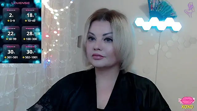 JewellKiss7 online show from May 2026 04:01:02 PM
