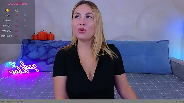 KisssAmmeli online show from October 2025 01:01:02 PM