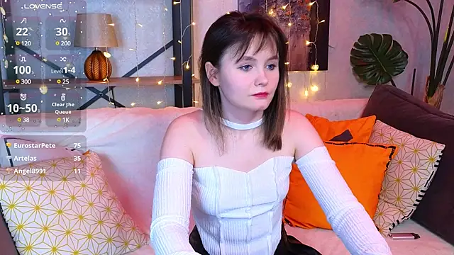 Snapshot of CiriRianonn chatting on February 2025 07:24:02 AM CiriRianonn online show from February 2025 07:24:02 AM