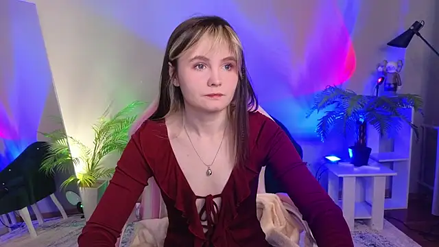 Snapshot of CiriRianonn chatting on October 2025 04:22:02 AM CiriRianonn online show from October 2025 04:22:02 AM