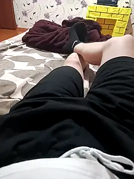 Snapshot of red_red00 chatting on February 2025 07:16:01 PM red red00 online show from February 2025 07:16:01 PM