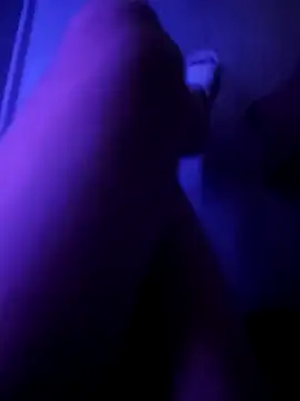 Snapshot of red_red00 chatting on March 2025 07:37:02 PM red red00 online show from March 2025 07:37:02 PM