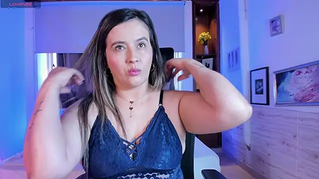 Susann Ross online show from February 2025 12:08:02 PM