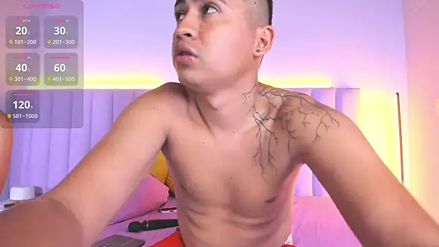 cute nahiabe online show from December 2024 02:10:02 AM