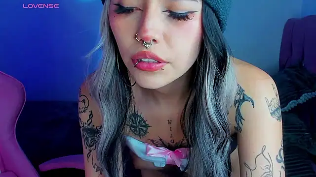 adri tom44 online show from December 2024 02:42:01 AM