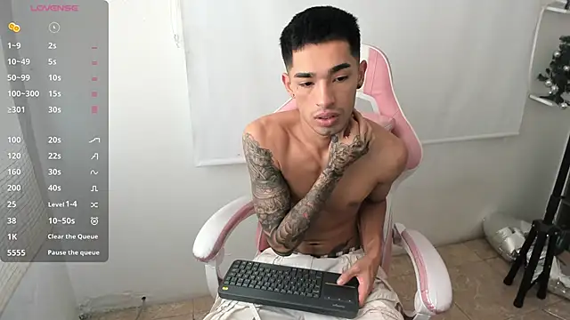 Damon  333 online show from December 2024 06:06:02 PM