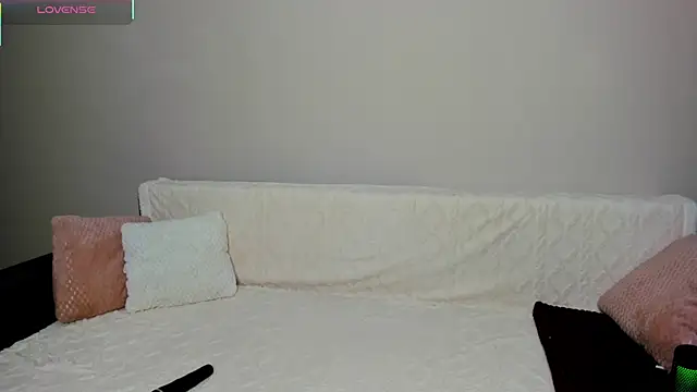 -Sacura- online show from November 2025 04:07:02 PM