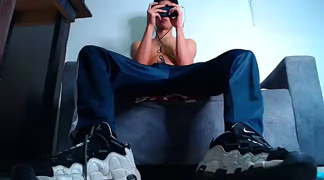 Snapshot of mastersmits chatting on February 2025 07:11:01 AM mastersmits online show from February 2025 07:11:01 AM