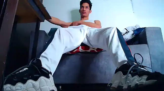 Snapshot of mastersmits chatting on February 2025 03:20:01 AM mastersmits online show from February 2025 03:20:01 AM