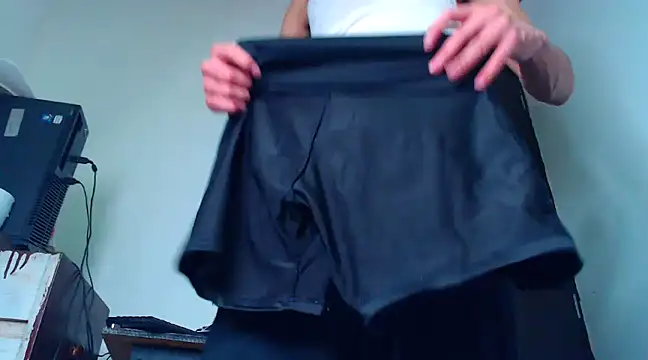 Snapshot of mastersmits chatting on March 2025 08:35:01 AM mastersmits online show from March 2025 08:35:01 AM