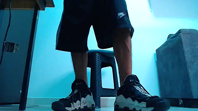 Snapshot of mastersmits chatting on September 2025 04:12:01 AM mastersmits online show from September 2025 04:12:01 AM