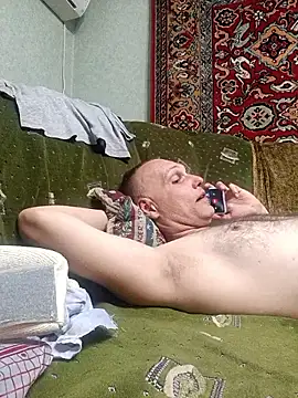 Pineapple04 online show from September 2025 03:03:01 PM