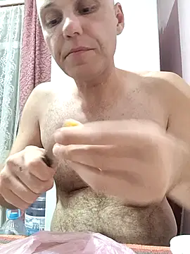 Pineapple04 online show from September 2025 05:16:02 PM